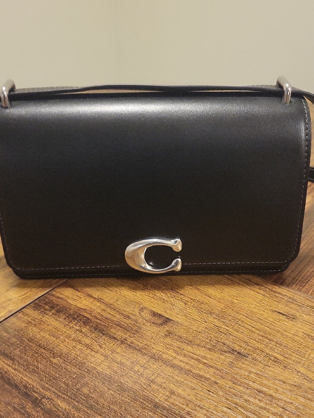 Retail Coach Black Bandit Shoulder Bag